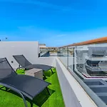 דירה Lagoons Skyline Sport & טורבייחה