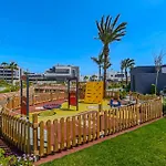 דירה Lagoons Skyline Sport & *