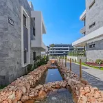 Lagoons Skyline Sport & * טורבייחה