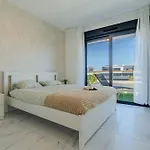 דירה Lagoons Skyline Sport &